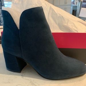 Vince Camuto Kassie2 dark Navy size 7